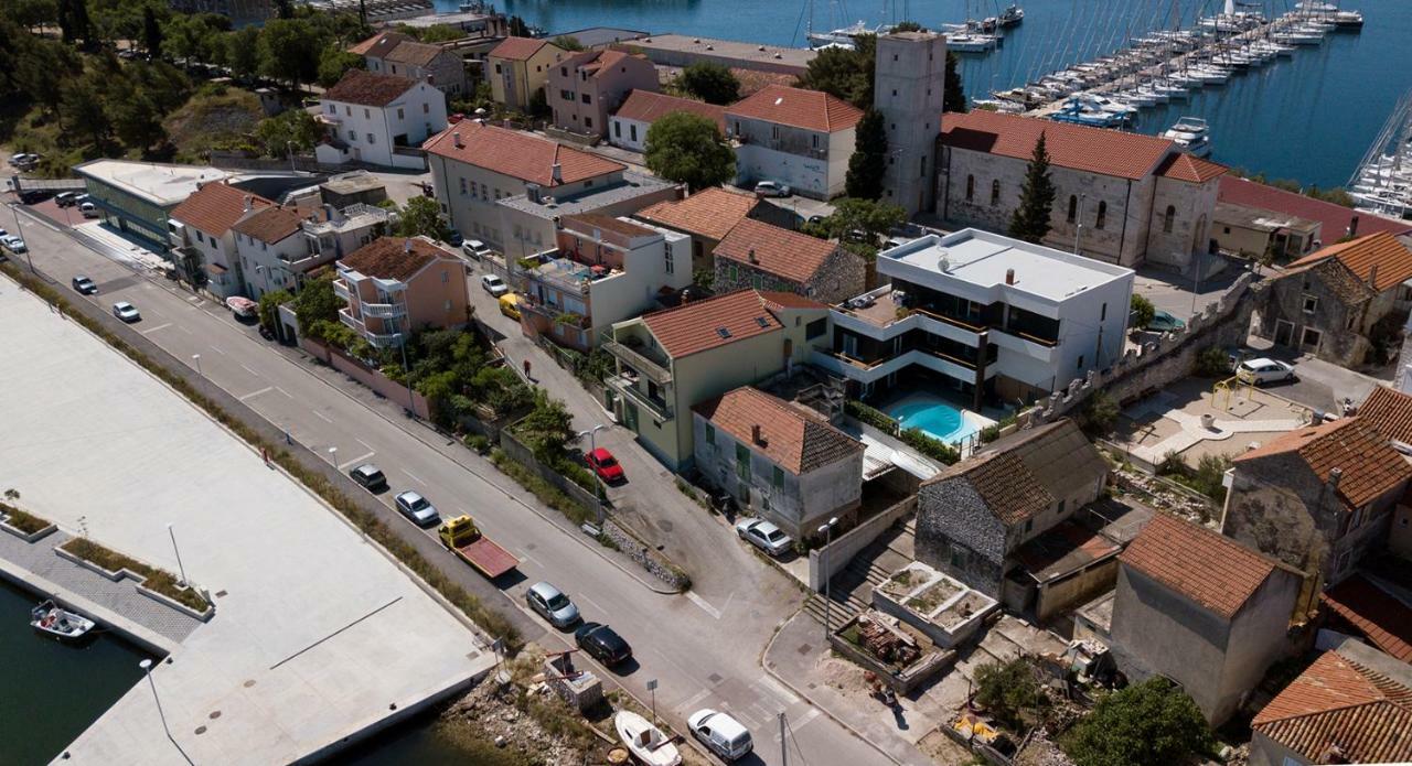 Basic Mansion + Hotel Šibenik Exterior foto
